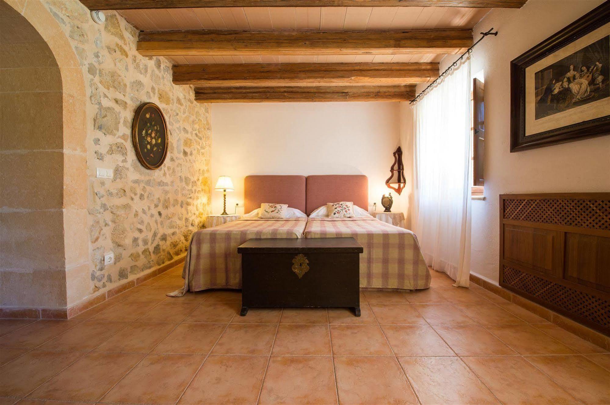 Hotel Rural Can Feliu Поррерас Экстерьер фото
