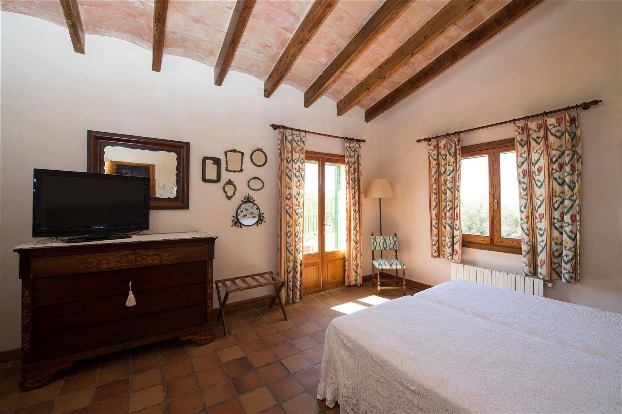 Hotel Rural Can Feliu Поррерас Экстерьер фото