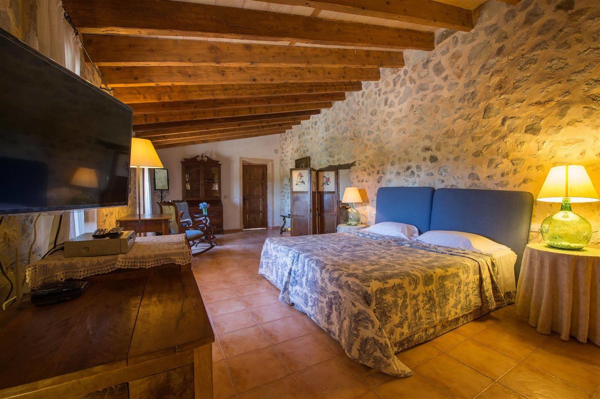 Hotel Rural Can Feliu Поррерас Экстерьер фото